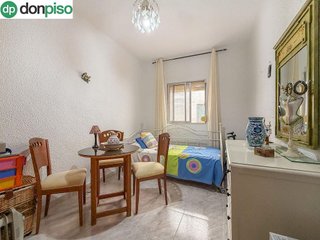 Piso en venta en Barrio de Zaidín en Granada