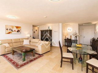 Piso en venta en Los Arqueros-Puerto del Almendro en Benahavís