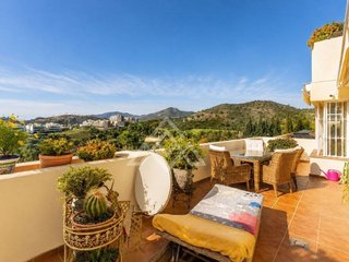 Piso en venta en Los Arqueros-Puerto del Almendro en Benahavís