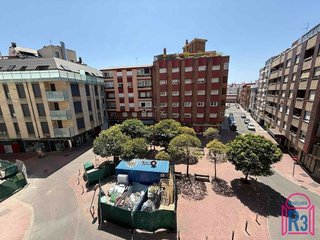 Piso en venta en La Chantría - La Lastra en León
