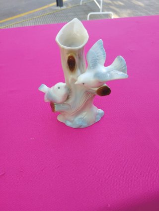 Jarrón de porcelana con pájaros