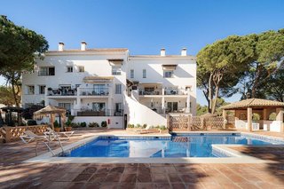Piso en venta en Los Naranjos - Las Brisas en Marbella