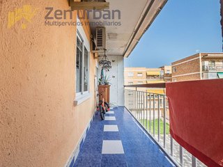 Piso en venta en Pintores-Ferial en Parla