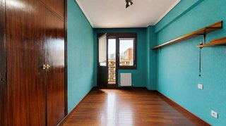 Piso en venta en San Pedro de Deusto-La Ribera en Bilbao