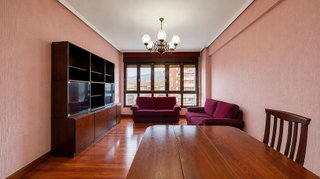 Piso en venta en San Pedro de Deusto-La Ribera en Bilbao