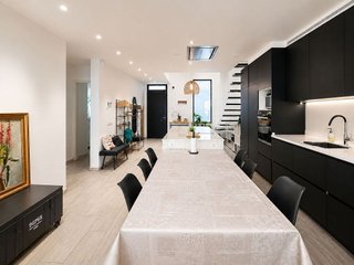 Casa adosada en venta en L'Eixample en Figueres