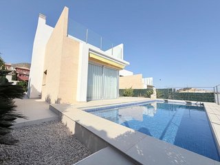 Chalet en venta en Cala de Finestrat en Finestrat