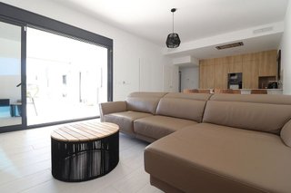 Chalet en venta en Algorfa