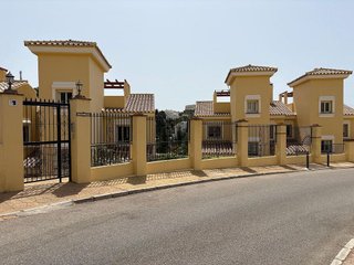 Casa pareada en venta en Riviera del Sol en Mijas