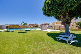 Casa adosada en venta en La Siesta - El Salado - Torreta en Torrevieja