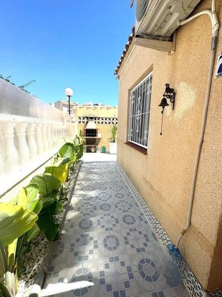 Casa adosada en venta en La Siesta - El Salado - Torreta en Torrevieja