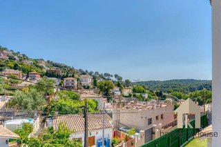 Casa adosada en venta en Guiera - Montflorit en Cerdanyola del Vallès