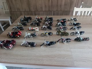 29  Miniaturas Motos colección