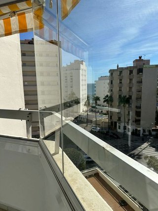 Piso en venta en Playa de la Fontanilla en Marbella