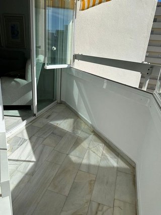 Piso en venta en Playa de la Fontanilla en Marbella