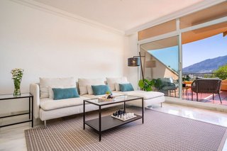 Piso en venta en Los Naranjos - Las Brisas en Marbella