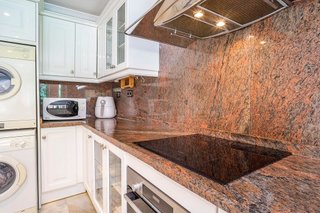 Piso en venta en Los Naranjos - Las Brisas en Marbella