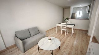 Piso en venta en Parque Victoria Eugenia en Málaga