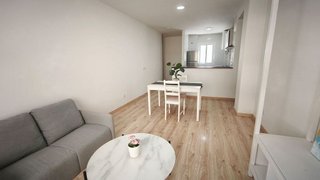 Piso en venta en Parque Victoria Eugenia en Málaga
