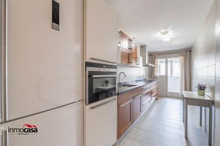 Piso en venta en San Francisco Javier en Granada