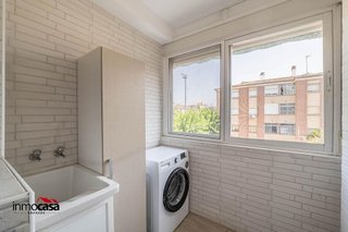 Piso en venta en San Francisco Javier en Granada