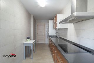 Piso en venta en San Francisco Javier en Granada
