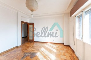 Piso en venta en Centro en Gijón