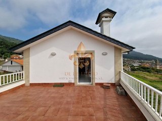 Piso en venta en Oia