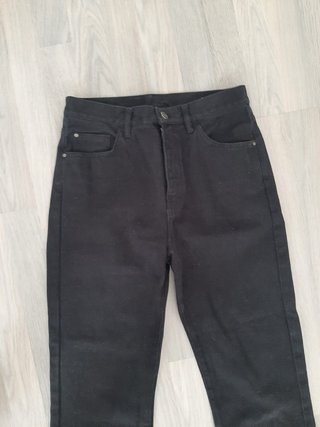 Pantalón vaquero negro Massimo Dutti T.36