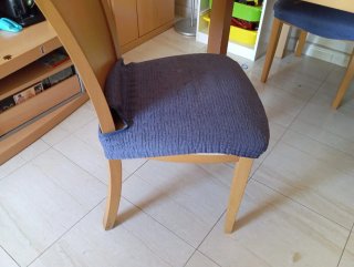 Mesa centro madera con 2 cristales y 4 sillas