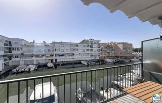 Piso en venta en Empuriabrava en Castelló d´Empúries