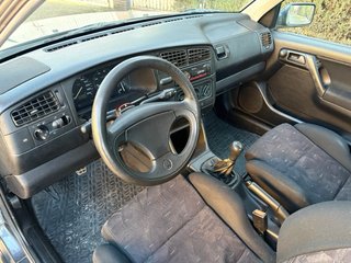 Volkswagen Golf 1992