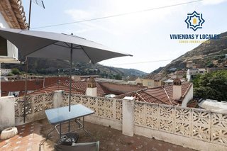 Casa adosada en venta en Barrio de la Vega en Monachil