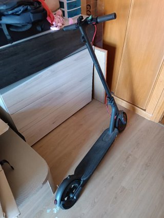 Patinete Eléctrico Xiaomi M365