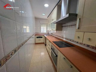 Chalet en venta en Poniente-Norte - Miralbaida - Parque Azahara en Córdoba