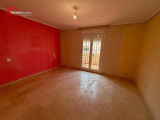Chalet en venta en Poniente-Norte - Miralbaida - Parque Azahara en Córdoba
