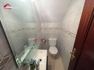 Chalet en venta en Poniente-Norte - Miralbaida - Parque Azahara en Córdoba