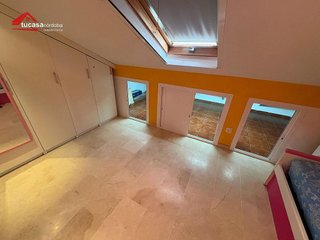 Chalet en venta en Poniente-Norte - Miralbaida - Parque Azahara en Córdoba