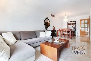 Piso en venta en Centre en Hospitalet de Llobregat, L´