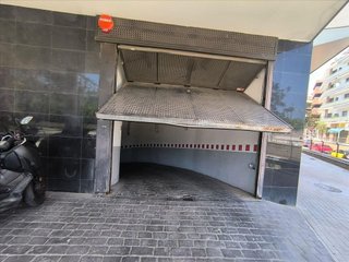 Garaje en venta en Centre en Castelldefels