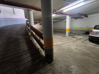 Garaje en venta en Centre en Castelldefels
