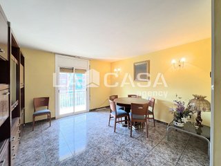 Piso en venta en Artigas - Llefià en Badalona