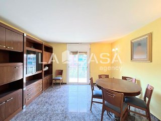 Piso en venta en Artigas - Llefià en Badalona