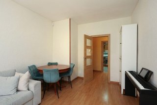 Piso en venta en La Font de la Guatlla en Barcelona