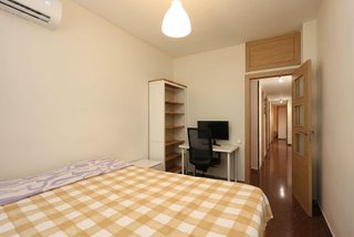 Piso en venta en La Font de la Guatlla en Barcelona