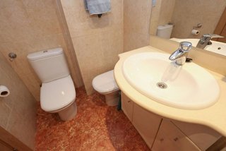 Piso en venta en La Font de la Guatlla en Barcelona