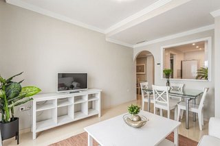 Piso en venta en Nueva Andalucía centro en Marbella