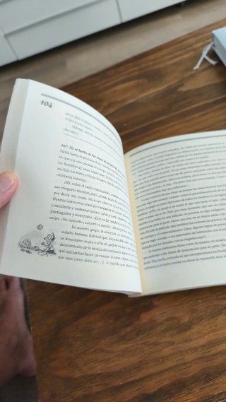 Libro: Ella va a tener un bebé y yo un ataque de n