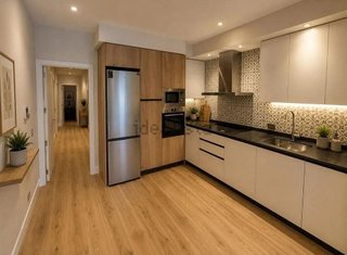 Piso en venta en San Juan Bautista en Madrid