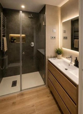 Piso en venta en San Juan Bautista en Madrid